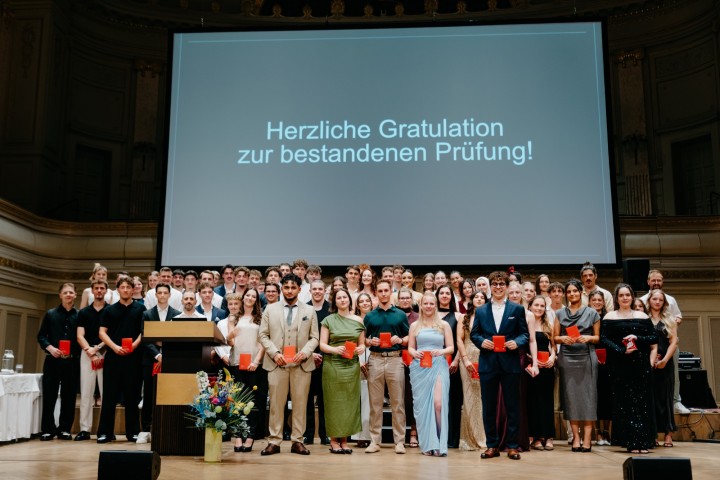 Lehrabschlussfeier 2026 379